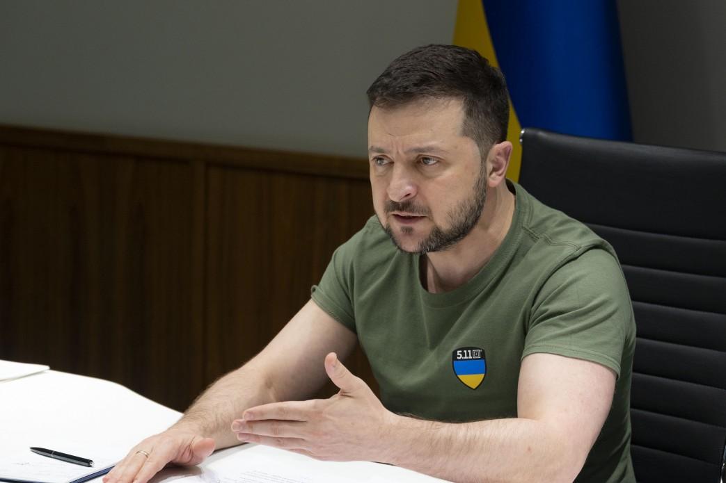 President of Ukraine holds secret meeting with representatives of defense, security sector