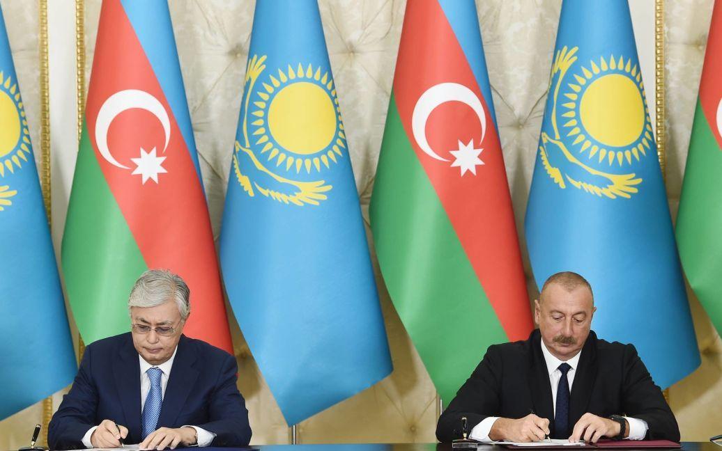 The presidents of Azerbaijan and Kazakhstan refused to communicate in Russian during the meeting