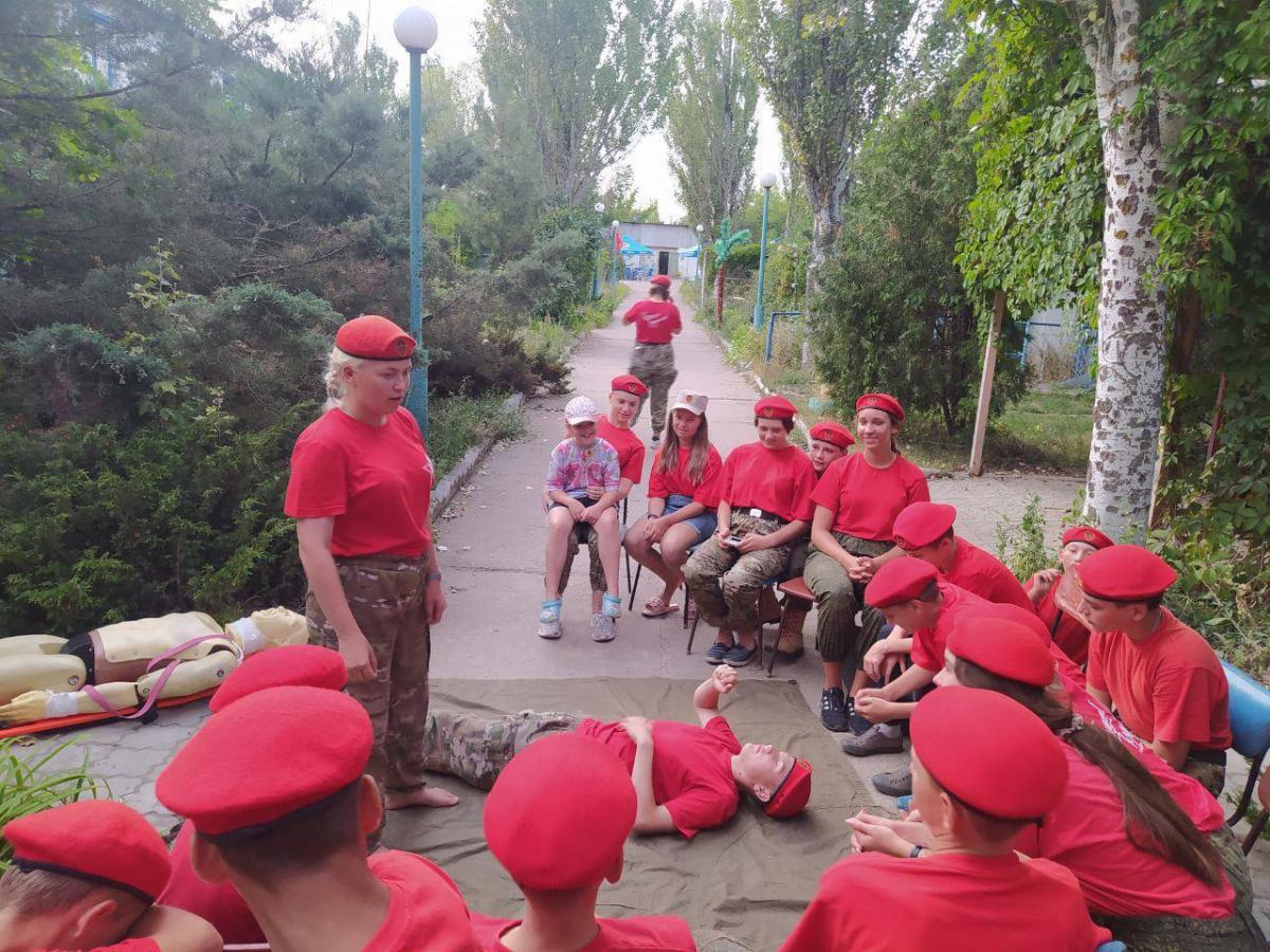 Occupiers turn children from Mariupol into "Hitler-Jugend" (photo)