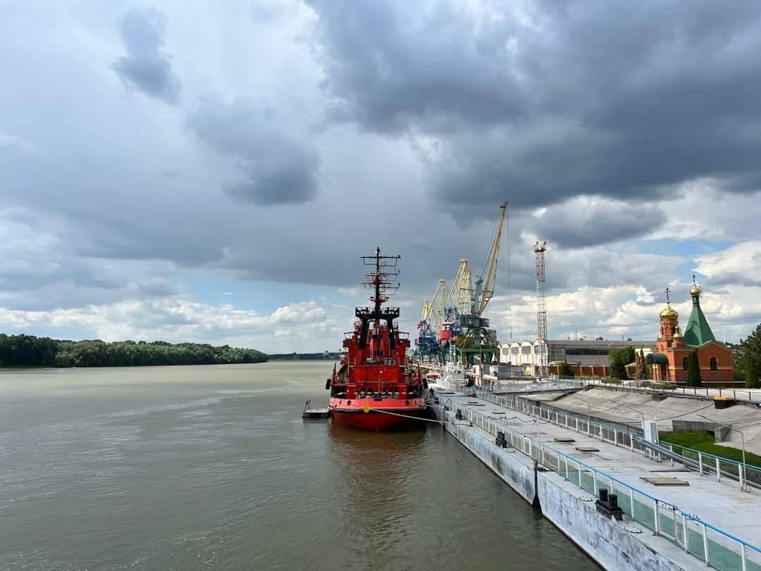 Over the past day, a record number of ships passed in the direction of Ukrainian Danube ports