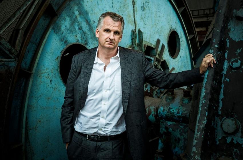 Timothy Snyder joins the UNITED BY BRAVERY charity marathon by Run for Ukraine