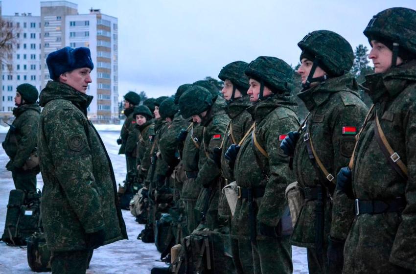 In Minsk, decided to transfer the army to wartime