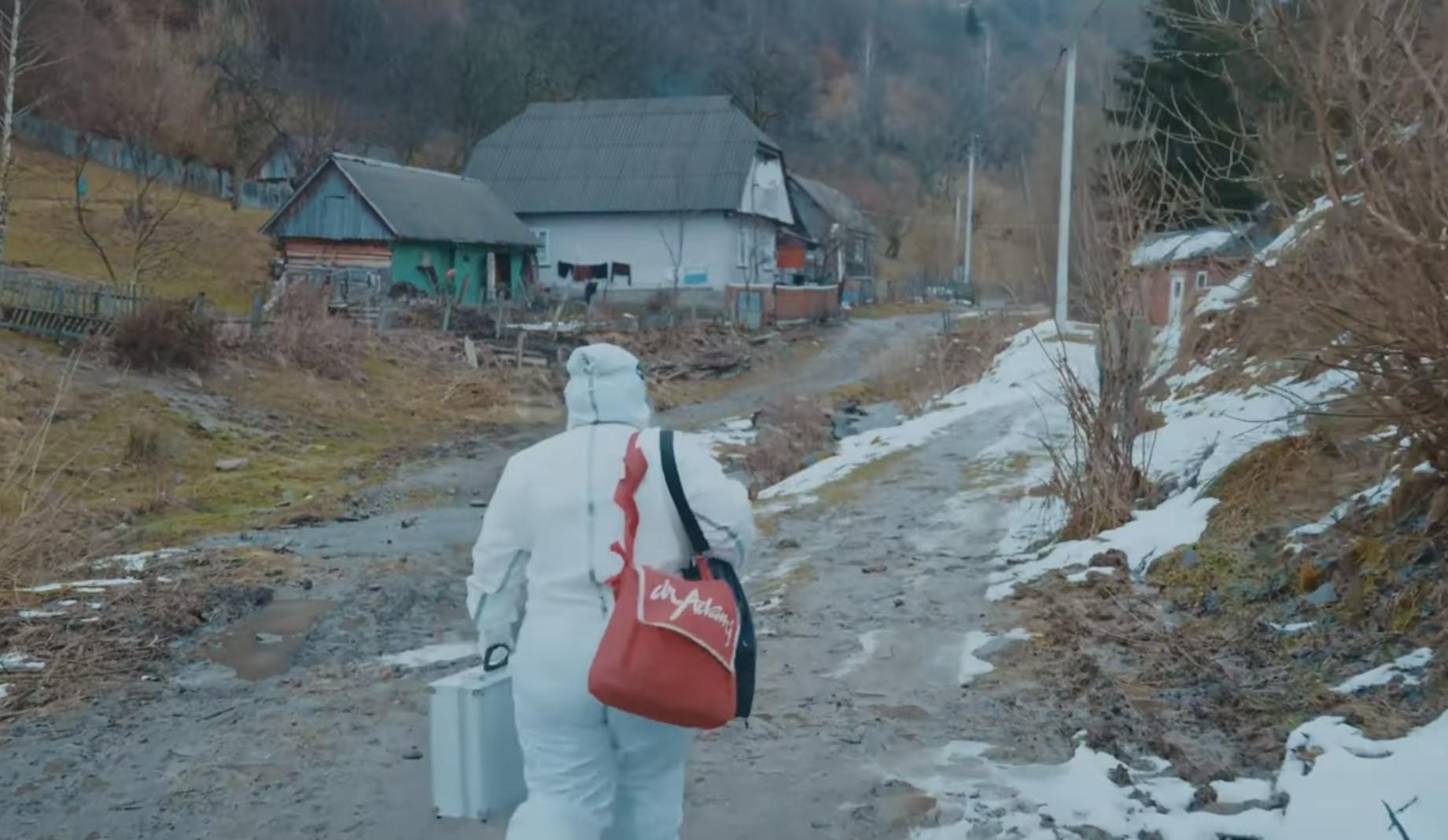 "Mountains and heaven in between". A documentary about the everyday life of an "ambulance" in Transcarpathia was released online on Takflix