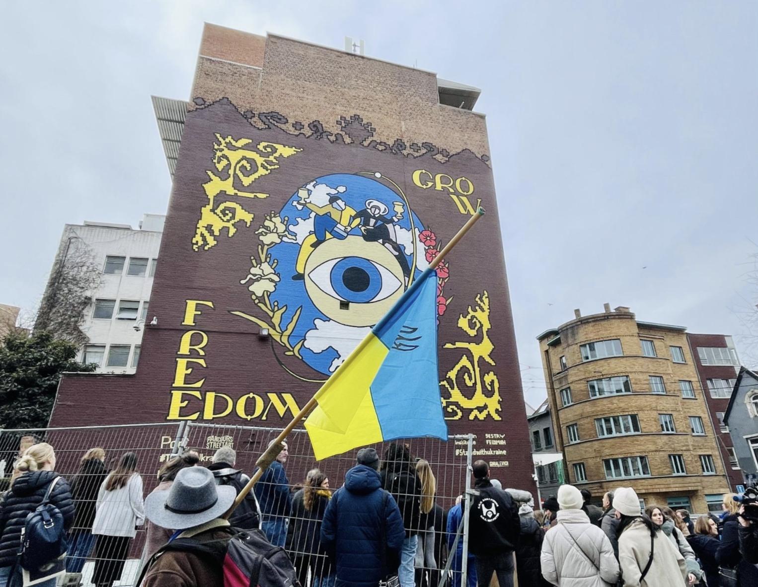 Ukrainian Sestry Feldman created a mural in Belgium dedicated to the anniversary of the full-scale invasion