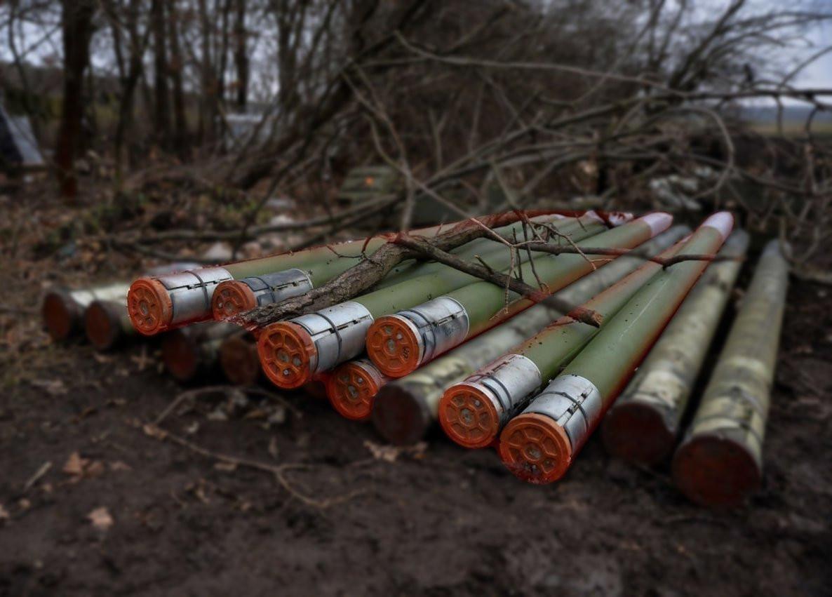 Ukrainian artillerymen use Serbian ammunition