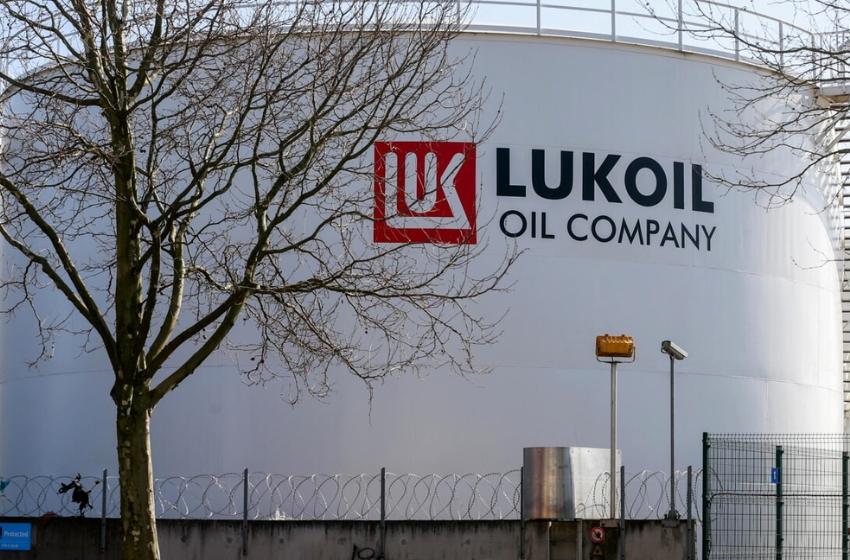 Bulgaria fined Russian Lukoil 100 million euros