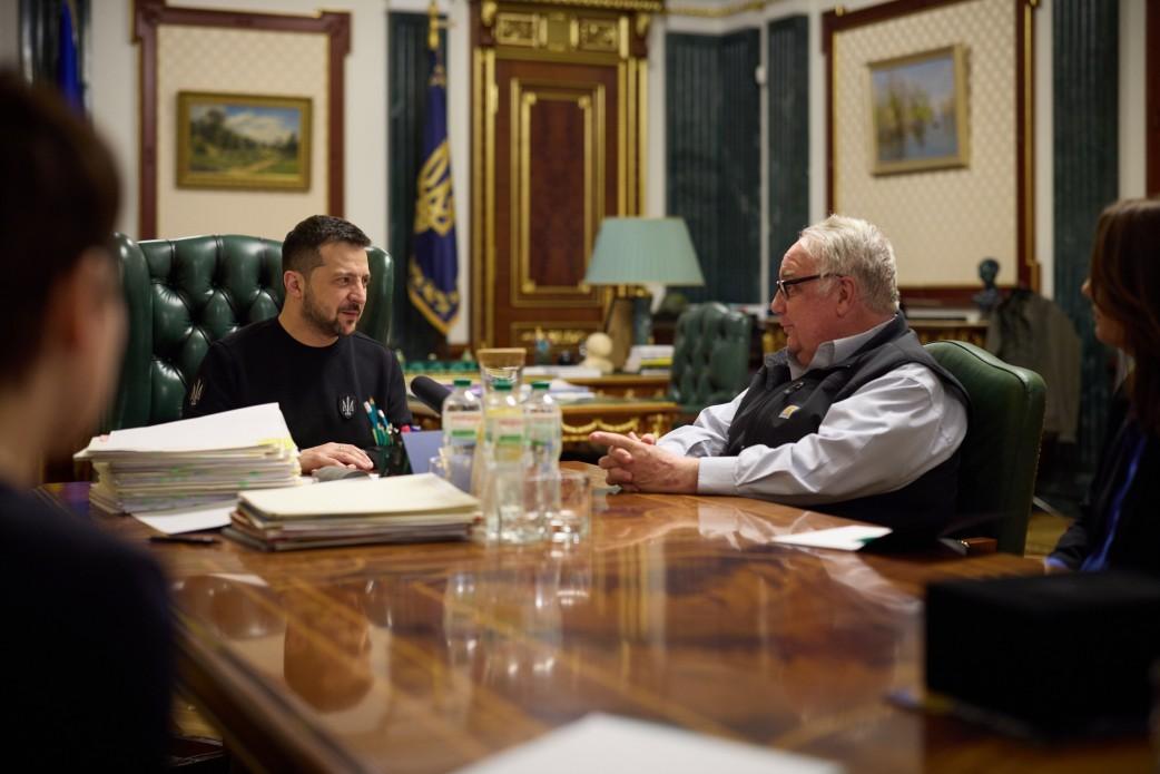 Volodymyr Zelenskyy and Howard Buffett discussed aid to Ukraine