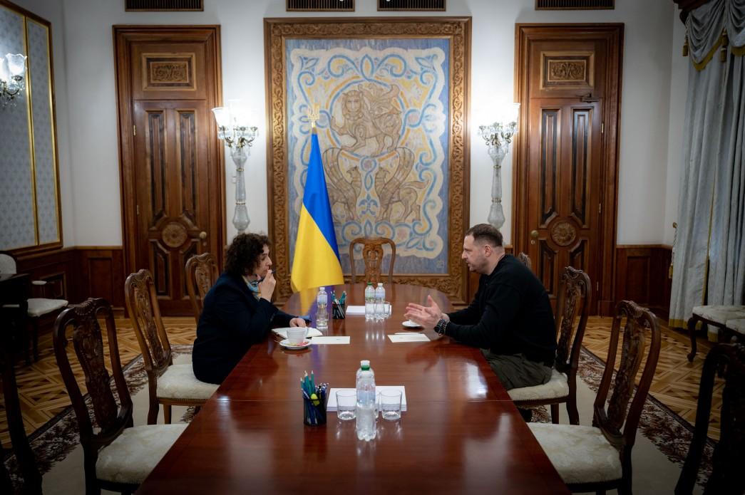 Head of President's Office meets with UK Ambassador to Ukraine