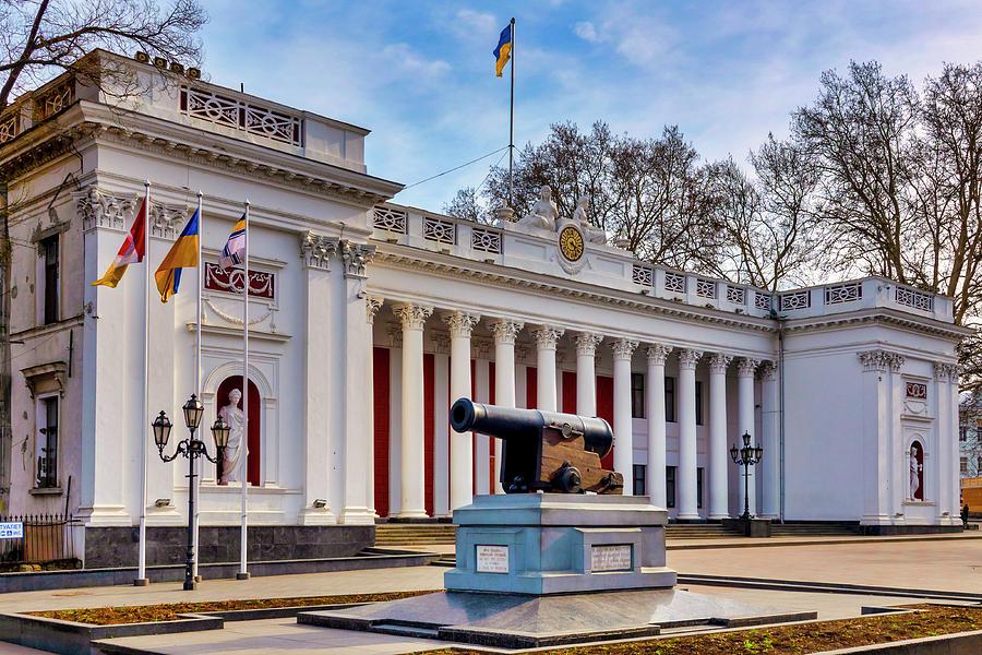 Fitch revised outlook on Odessa to 'Stable' and affirmed the ratings at 'B'