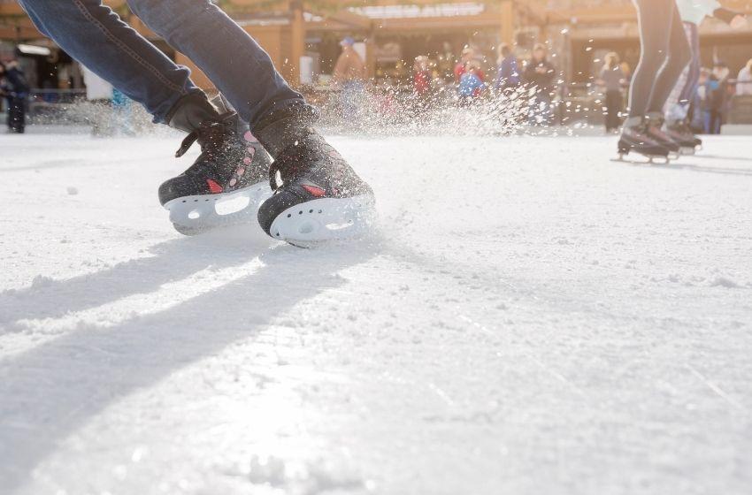 Which ice skating rinks have already opened in Odessa?