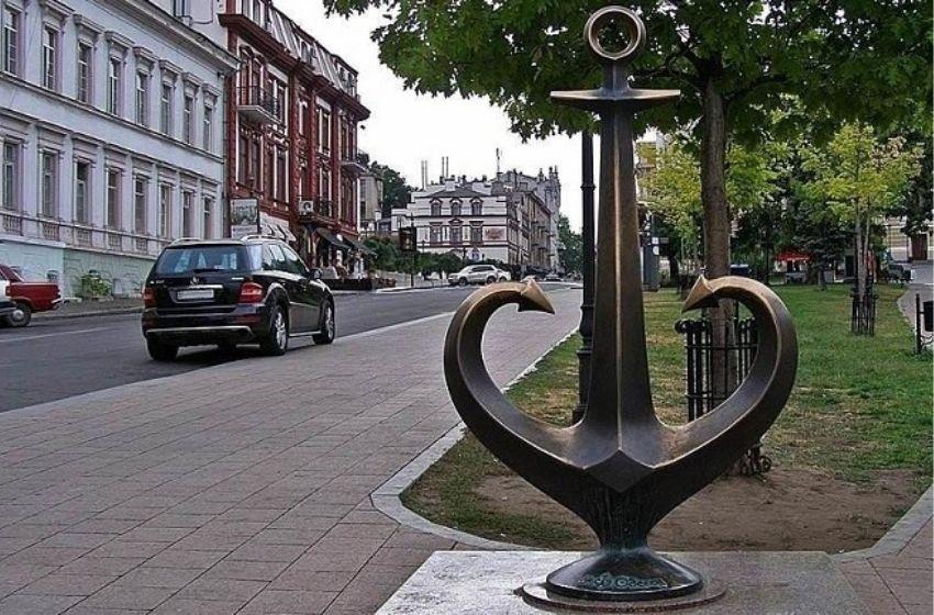 Odessa will send a sculpture "anchor-heart" to its Italian sister city Genoa