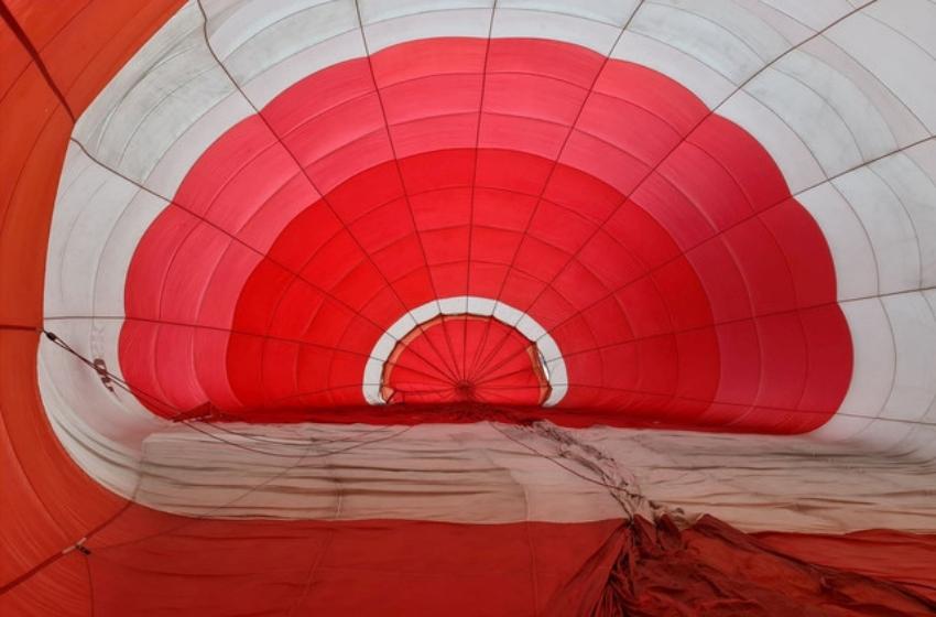 Record: the champion of Ukraine flew over the Carpathians on a hot air balloon