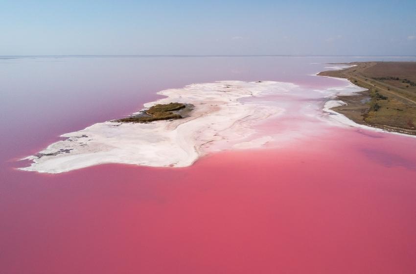 Top 5 pink lakes in Ukraine