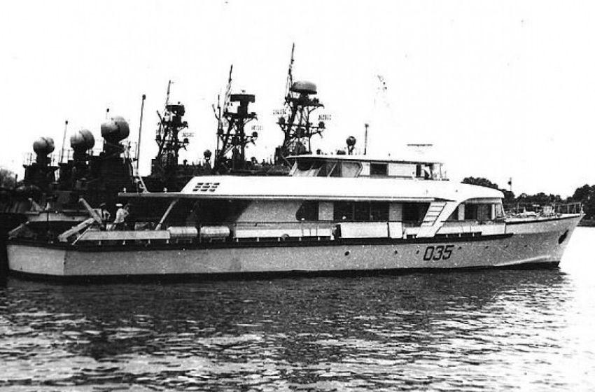 The sunken yacht of Brezhnev was raised in the Odessa port