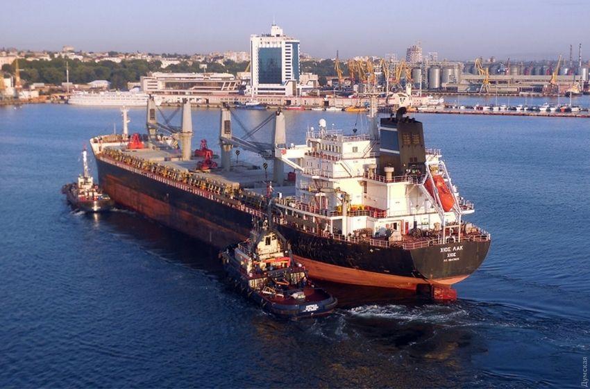 Record of transshipment of grain and crude oil in the port of Odessa