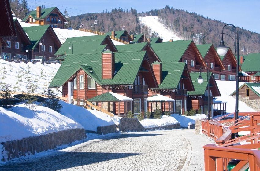 Ukrainian hotels in the Carpathians forecast full occupancy for the New Year time