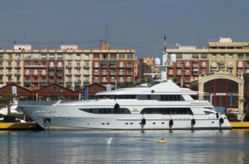Russian Oligarch's yacht sunk: Ukrainian took an act of revenge for the shooting in Kyiv