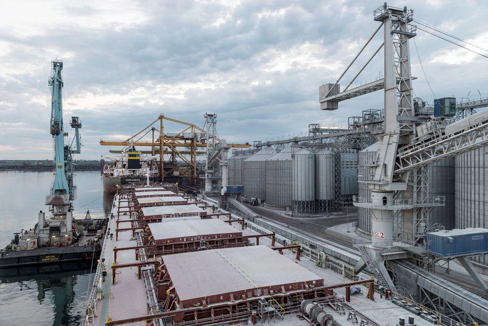 Ukrainian corn was loaded in a Romanian port