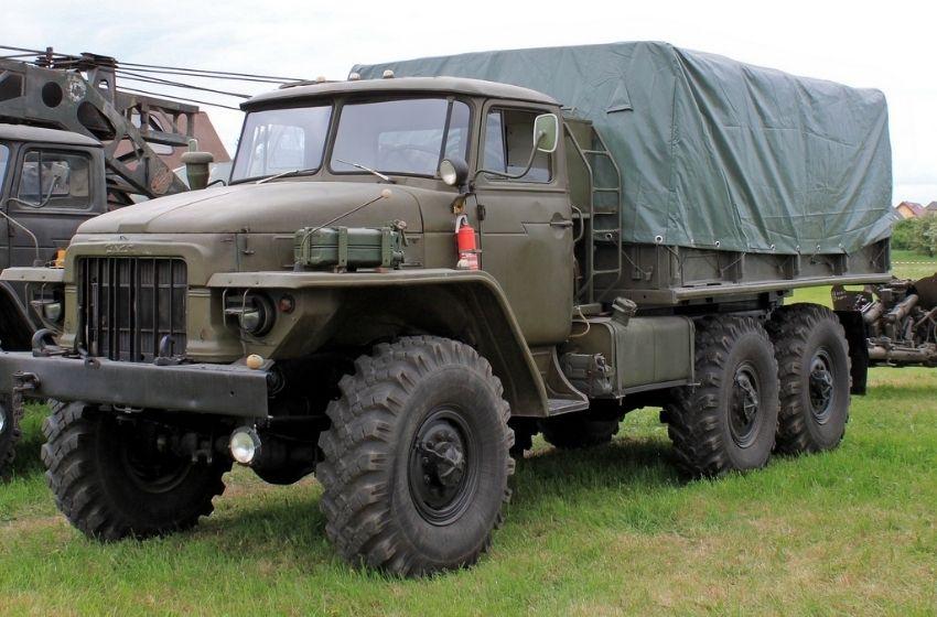 Ukrainian stole "Ural" truck from Russians and handed it over to the defenders of Ukraine