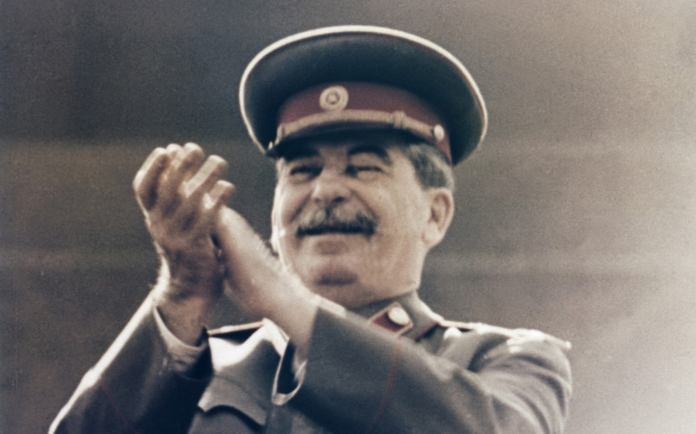Hello Stalin: Russian citizens will face up to 8 years for unauthorized contact with foreigners