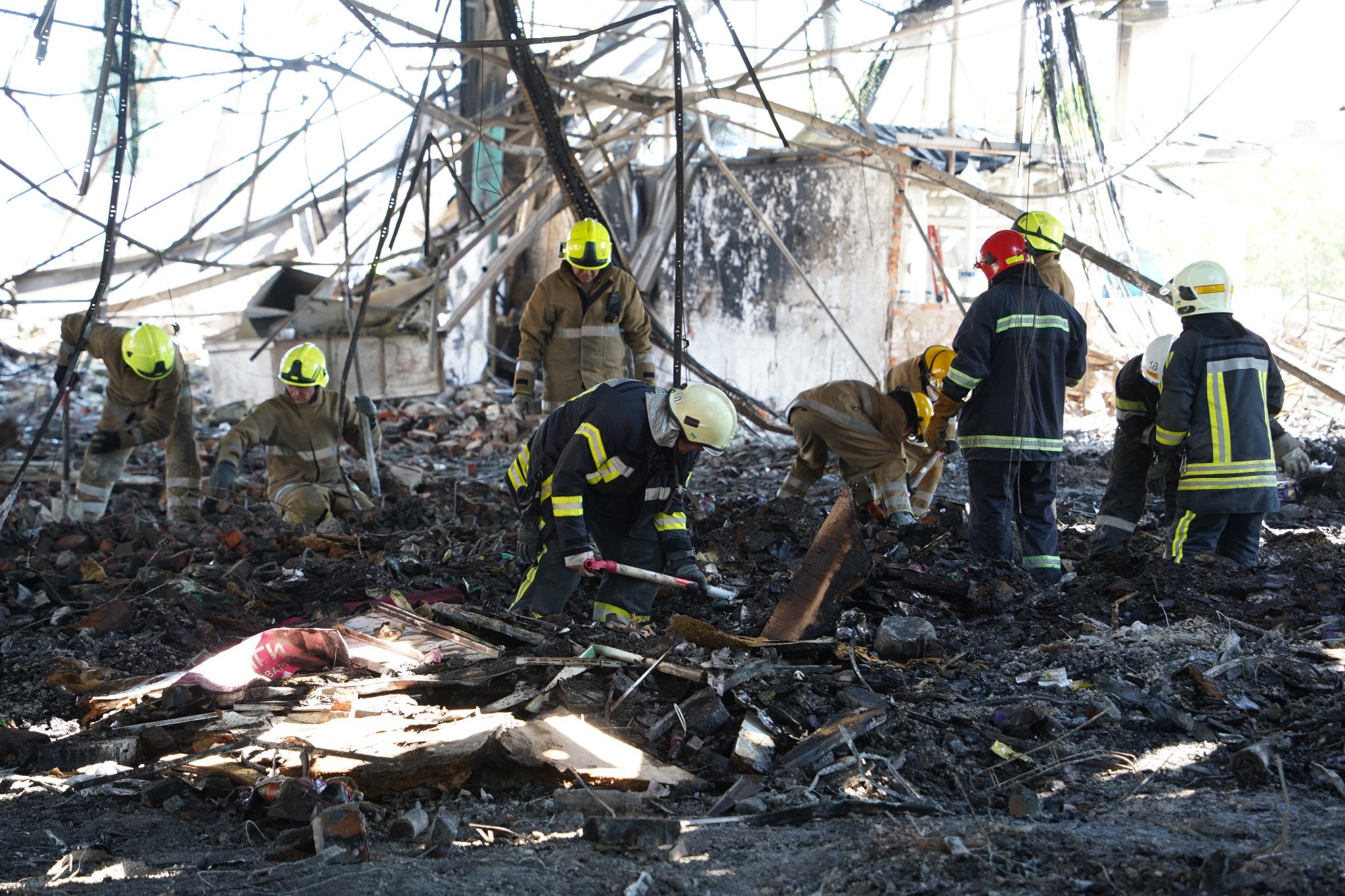 SBU establishes circumstances of a missile attack on Amstor shopping center in Kremenchuk