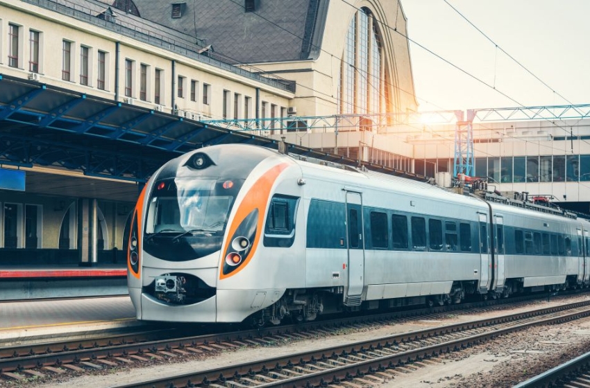 Ukrzaliznytsia wants to entrust the upgrade of Intercity trains to Koreans or Japanese