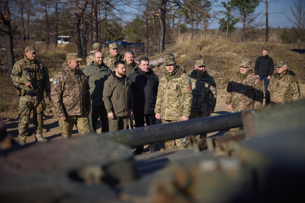 President of Ukraine visits training center for missile forces and artillery units, examines latest models of artillery, engineering weaponry