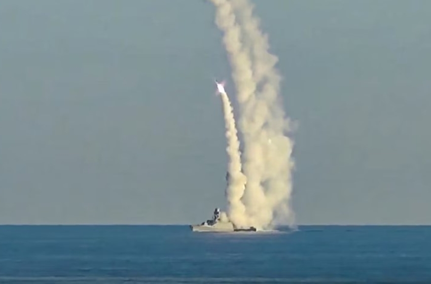 3 Russian warships with Kalibr missiles, capable of firing up to 16 missiles, are currently stationed in the Black Sea