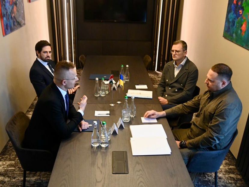 Dmytro Kuleba and Andriy Yermak have started negotiations with the Hungarian Foreign Minister in Uzhhorod