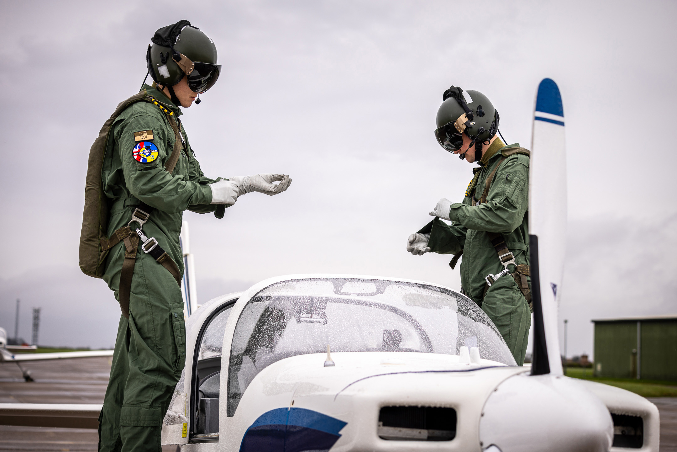 Britain has shown photos of the first graduation of Ukrainian pilots who trained on the F-16