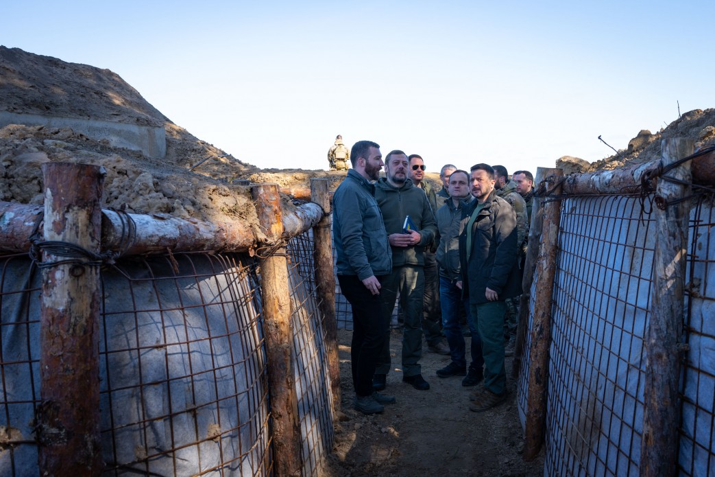 In Chernihiv region, the President inspected the construction of fortifications