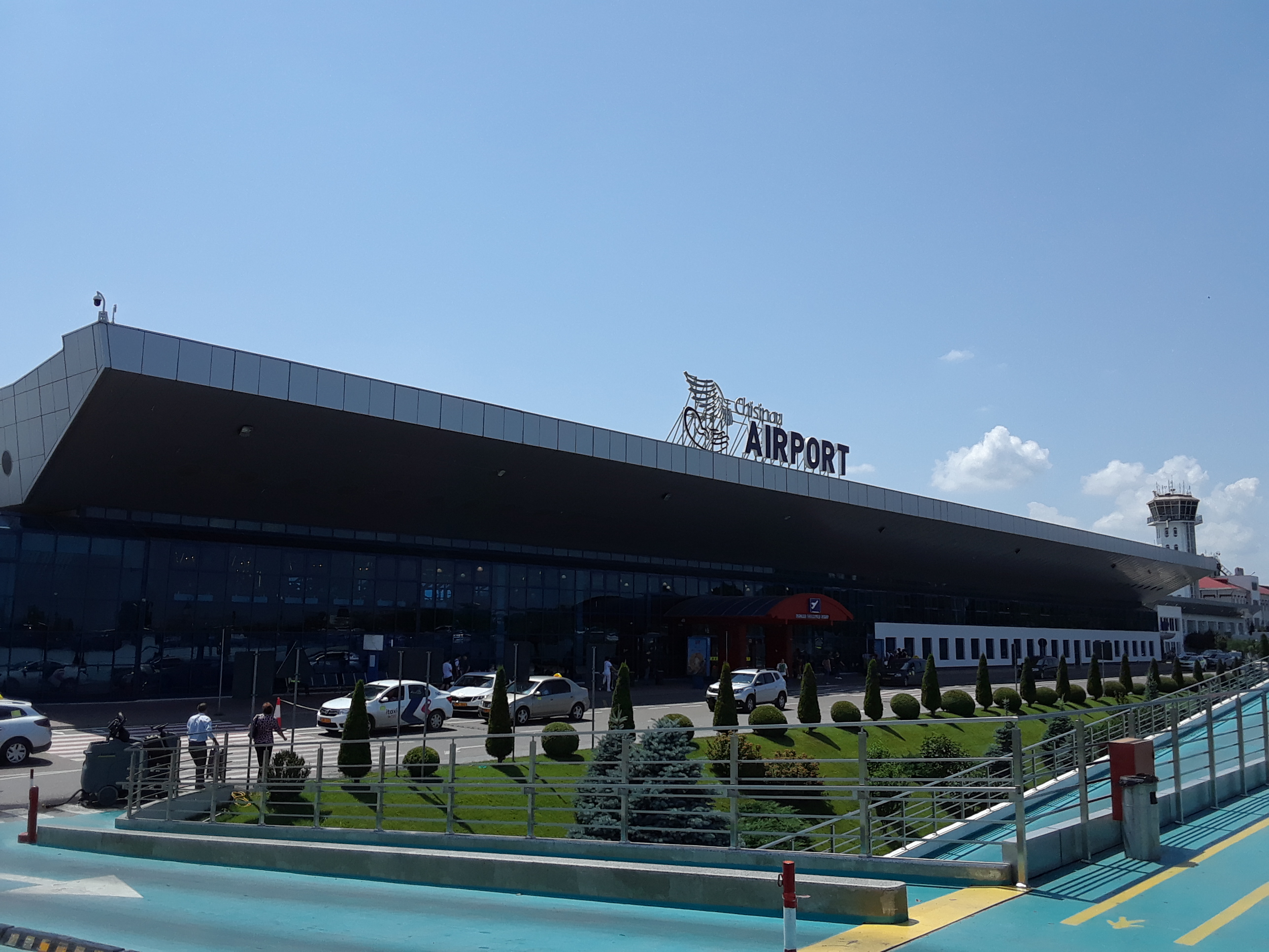 In Chisinau, they are changing access rules to the airport