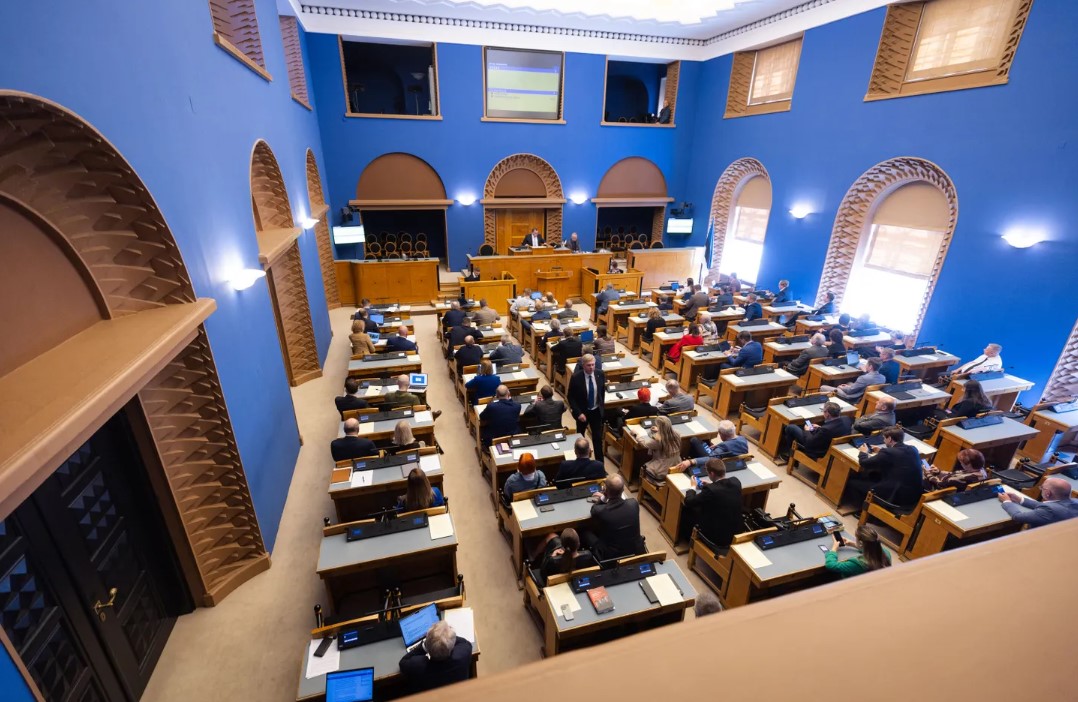 The Estonian Parliament has passed a law that will allow the confiscation of Russian assets in favor of Ukraine