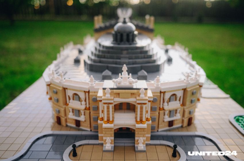 Lego Creators present 5 new models of Ukrainian monuments for United24 campaign