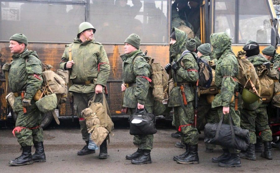 The Russian Ministry of Defense is exaggerating the number of new contract soldiers by one and a half times