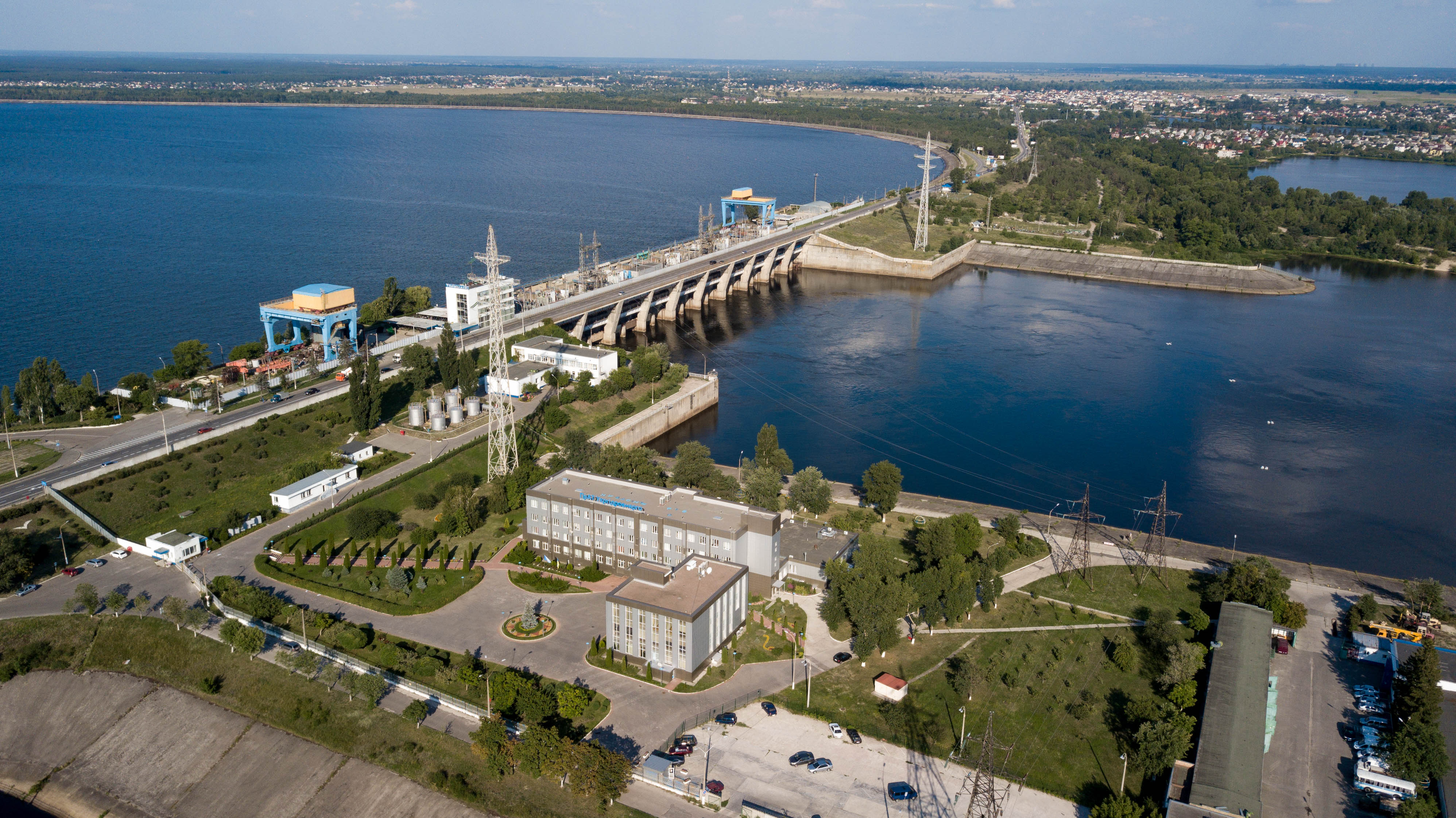 The Russian forces struck the Kyiv Hydroelectric Power Plant, but there is no threat to the dam