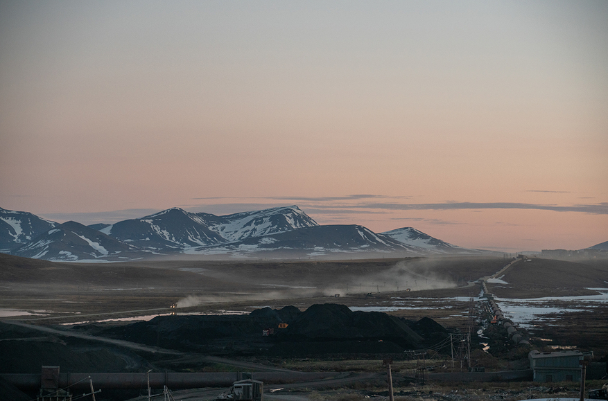 The Australian coal company, which harmed the ecology of Chukotka, is linked to officials in Russia and exiled Ukrainian oligarchs