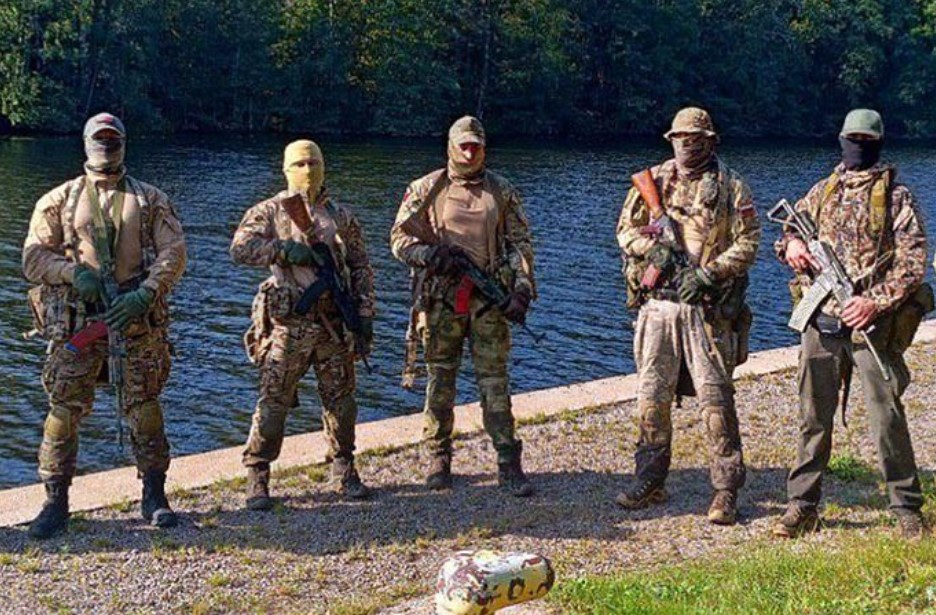 The Russian Federation sends a neo-Nazi sabotage group to spy on the Finnish border