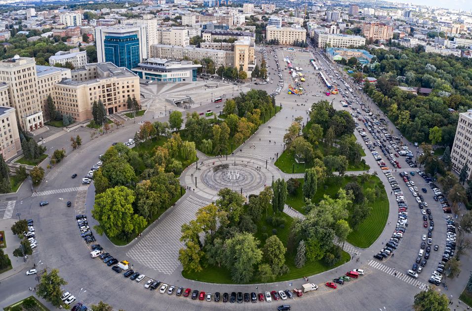 Norman Foster Foundation announces design competition for reconstruction of Kharkiv Regional State Administration and Freedom Square