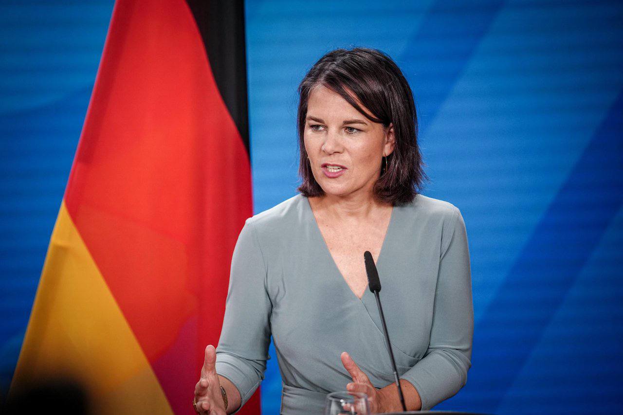 German Foreign Minister Annalena Baerbock has announced €100 million in winter aid for Ukraine