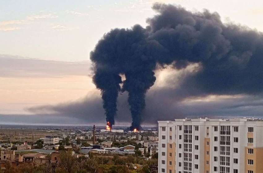 The Defense Forces launched a nighttime strike on a maritime oil terminal in Feodosia