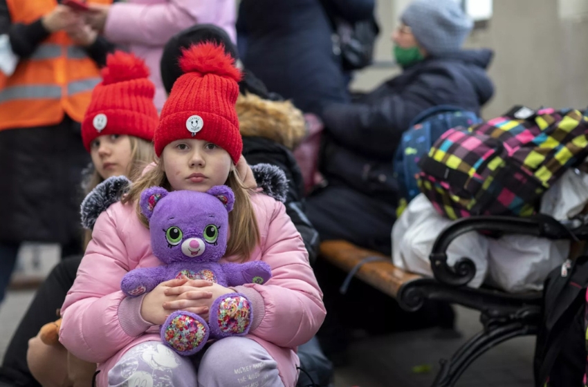 In the Sumy region, a mandatory evacuation of children from more than 100 settlements has been announced