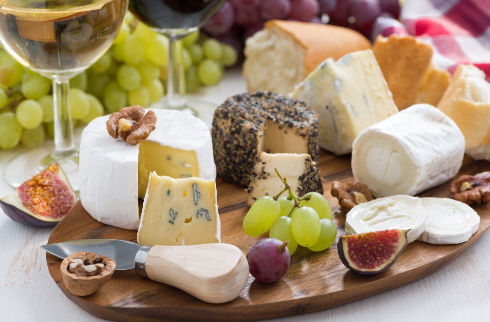 The Autumn Cheese and Wine Festival is taking place in Lviv