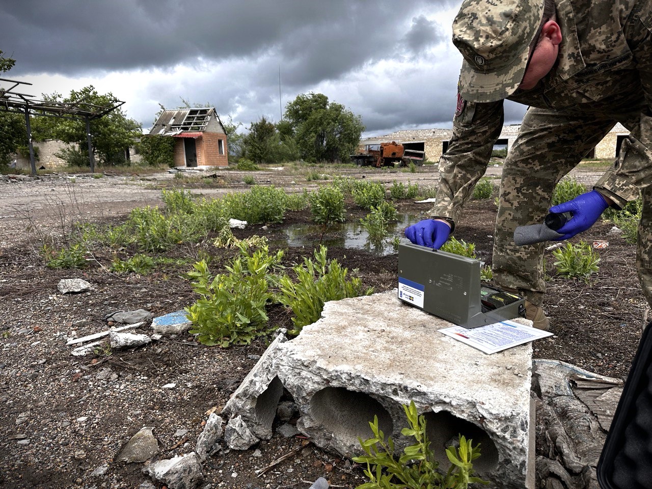 Military ecologists analyze soil in de-occupied Mykolaiv region for heavy metals, explosives, and toxic chemicals