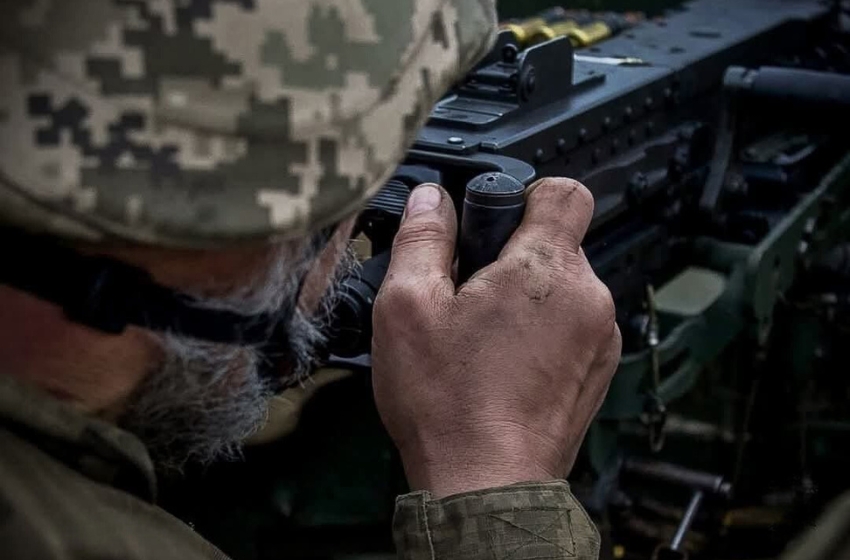 A Russian sabotage and reconnaissance group attempted to breach the border near Kozacha Lopan at night