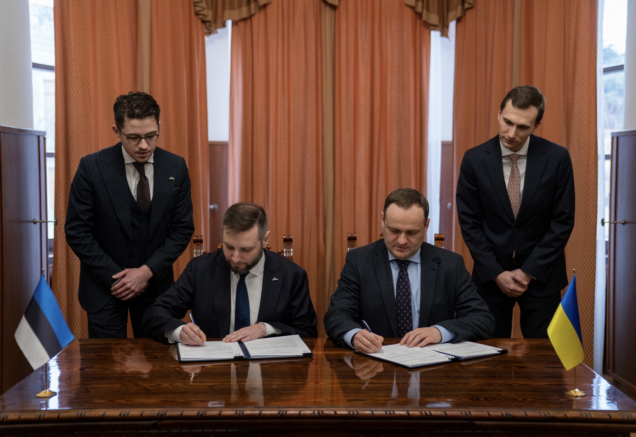 Ukraine and Estonia have signed a Memorandum of Understanding to deepen cooperation in the transport sector