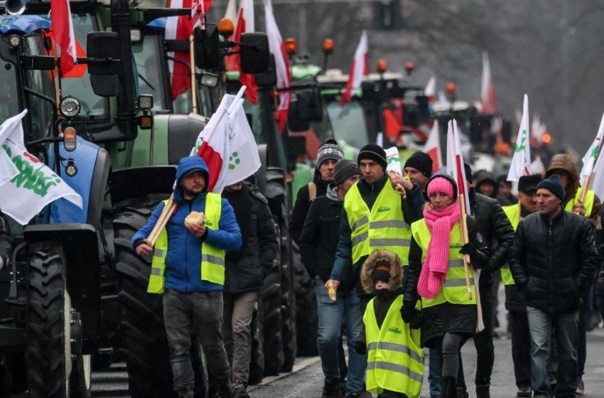 Polish government moves to prevent border protests