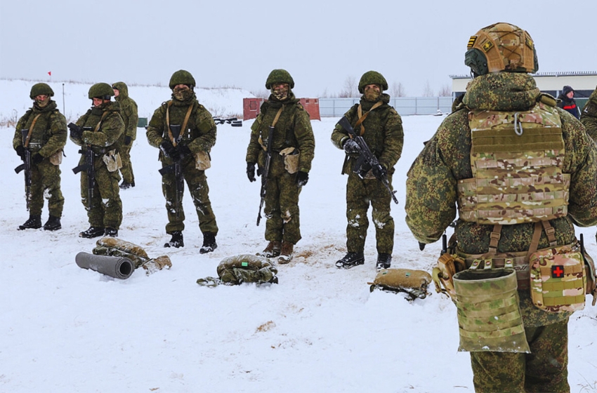 British Intelligence: Russia Forces mobilized troops to sign indefinite contracts