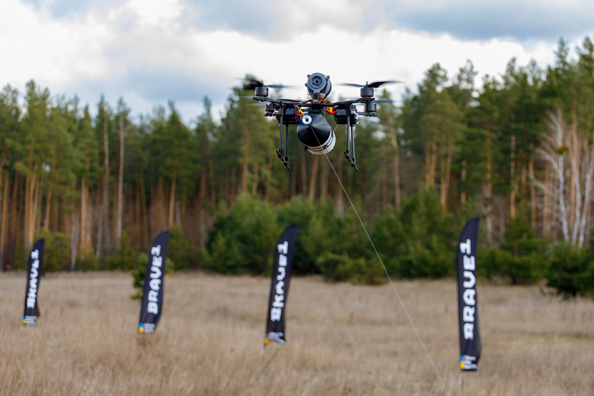 Ukraine conducts first large-scale FPV drone test over fiber optics with a range of over 20 km