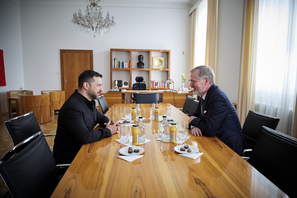 Further development of defense, economic, and humanitarian cooperation: President of Ukraine meets with Prime Minister of the Czech Republic